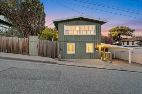 136 2nd Street, Pacific Grove, CA 93950