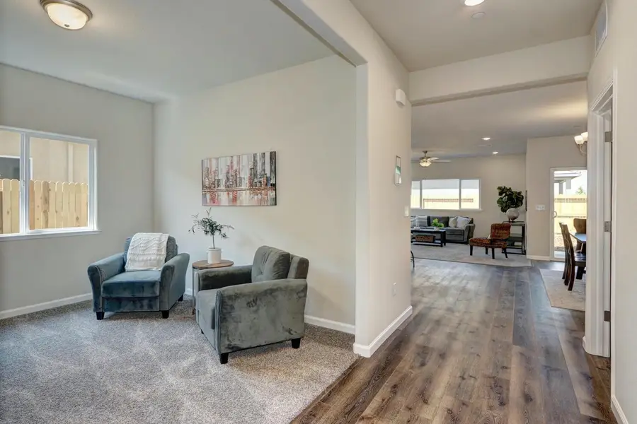 1071 Hogan Road, Galt, CA 95632 - Image #2