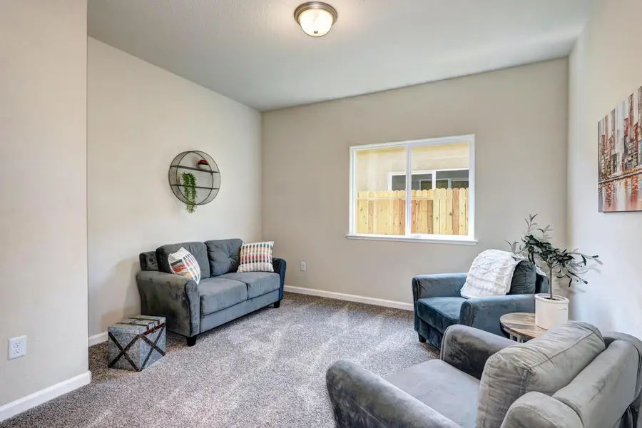 1071 Hogan Road, Galt, CA 95632 - Image #3