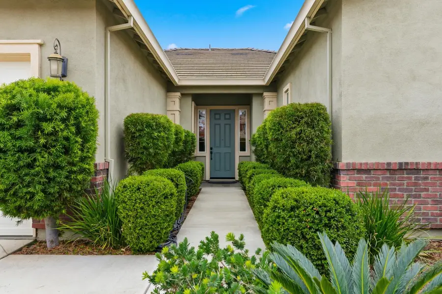 1730 W Woodward Avenue, Manteca, CA 95337 - Image #2