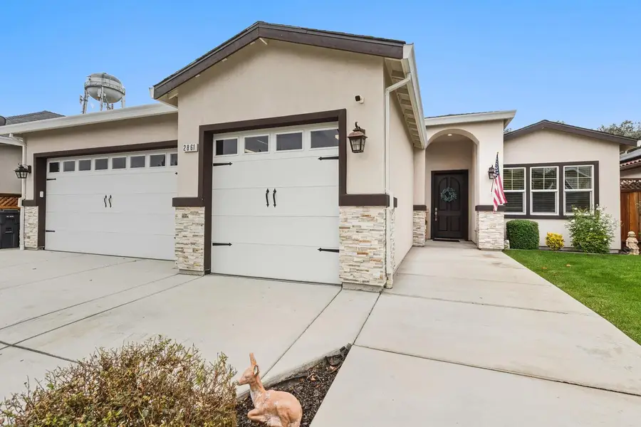 2861 Pebblebrooke Court, Tracy, CA 95377 - Image #2