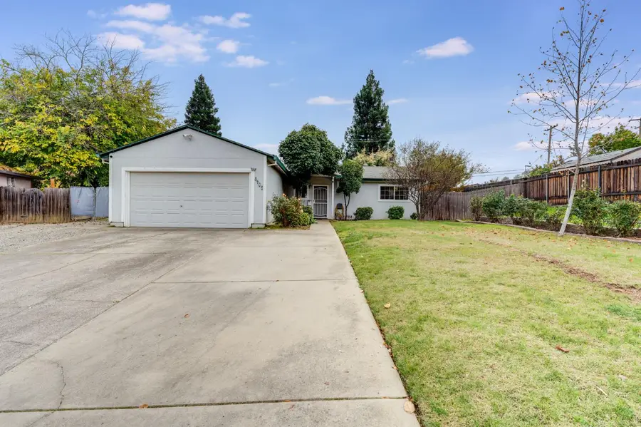 8406 Taramore Court, Orangevale, CA 95662 - Image #2