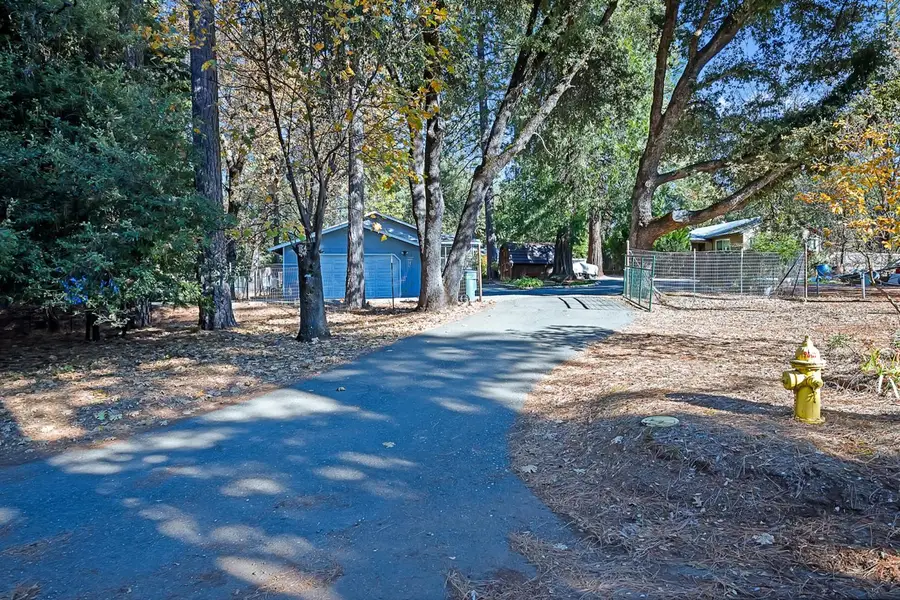 19475 Murphy Road, Pine Grove, CA 95665 - Image #2