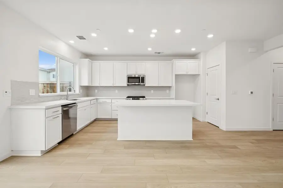 412 Paine Court, Lincoln, CA 95648 - Image #2