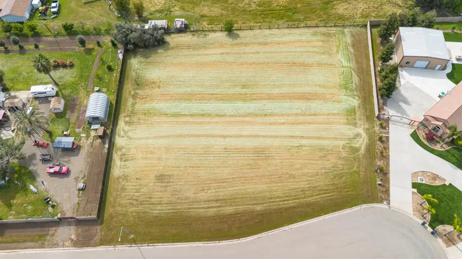 965 N Bryant Court, Merced, CA 95341 - Image #2