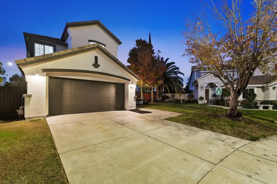 2079 Hyde Park Place, Manteca, CA 95336 - Image #2