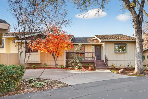 124 Winding Canyon Ln, Folsom, CA 95630