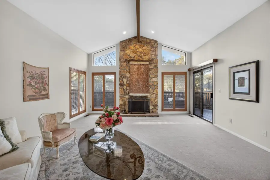 124 Winding Canyon Ln, Folsom, CA 95630 - Image #2