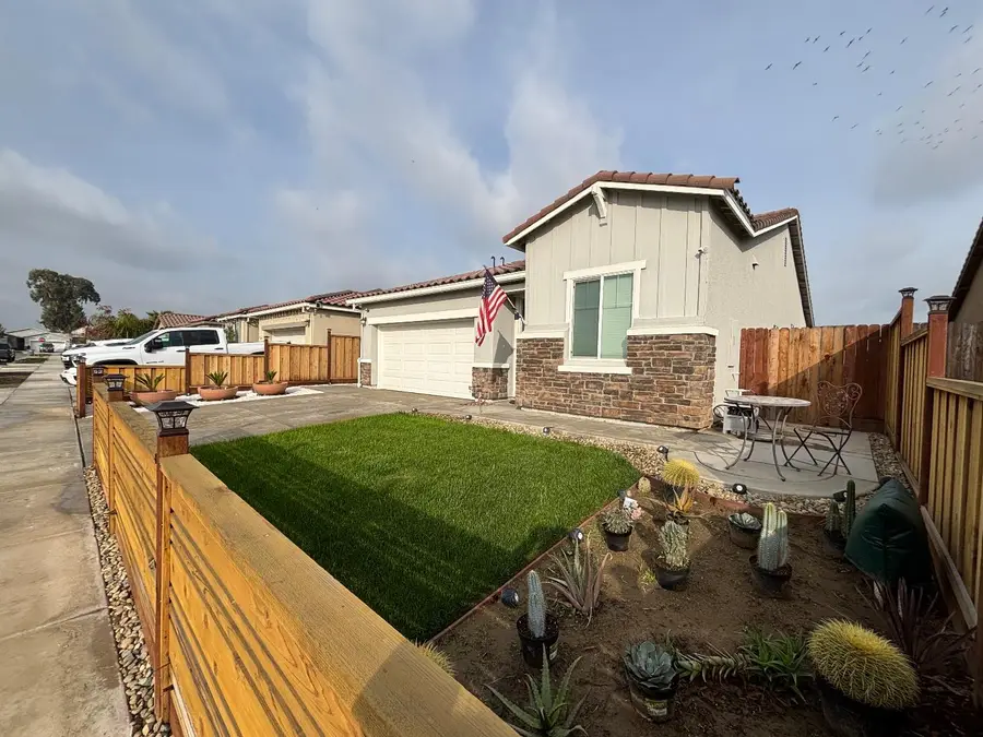 1434 Hayley Street, Los Banos, CA 93635 - Image #2