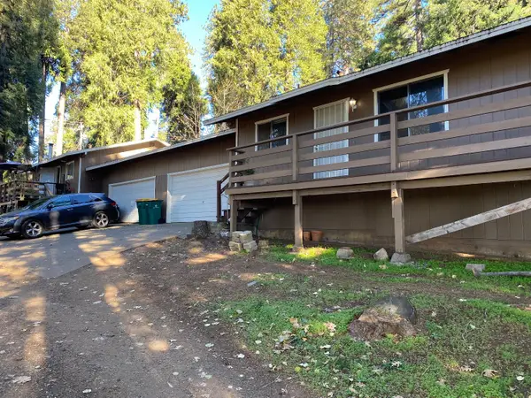 6220 Spruce Avenue, Pollock Pines, CA 95726