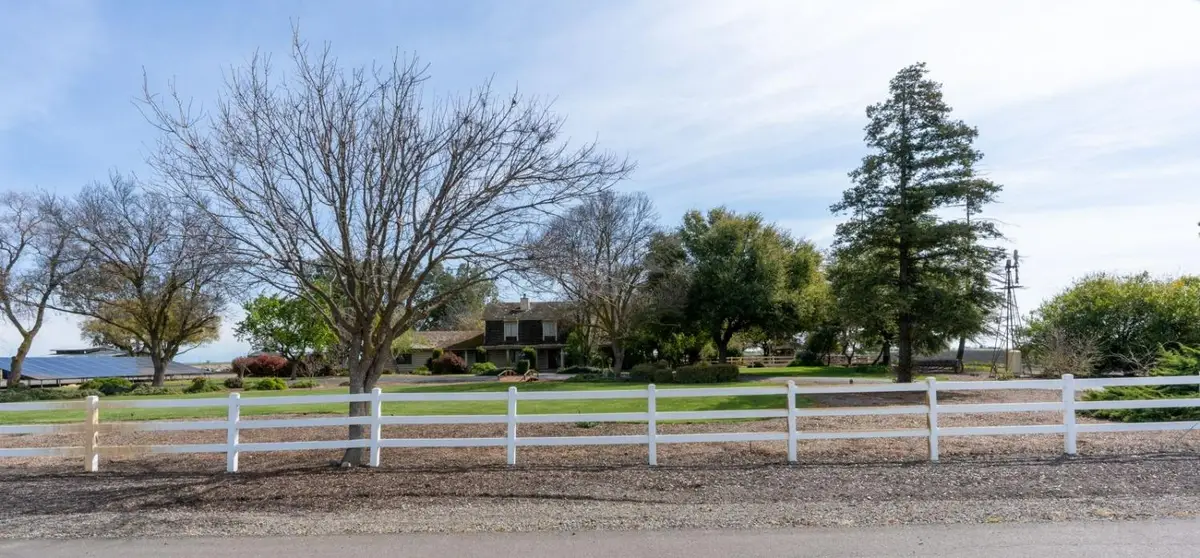 15686 Cozzi Avenue, Dos Palos, CA 93620 - Image #1