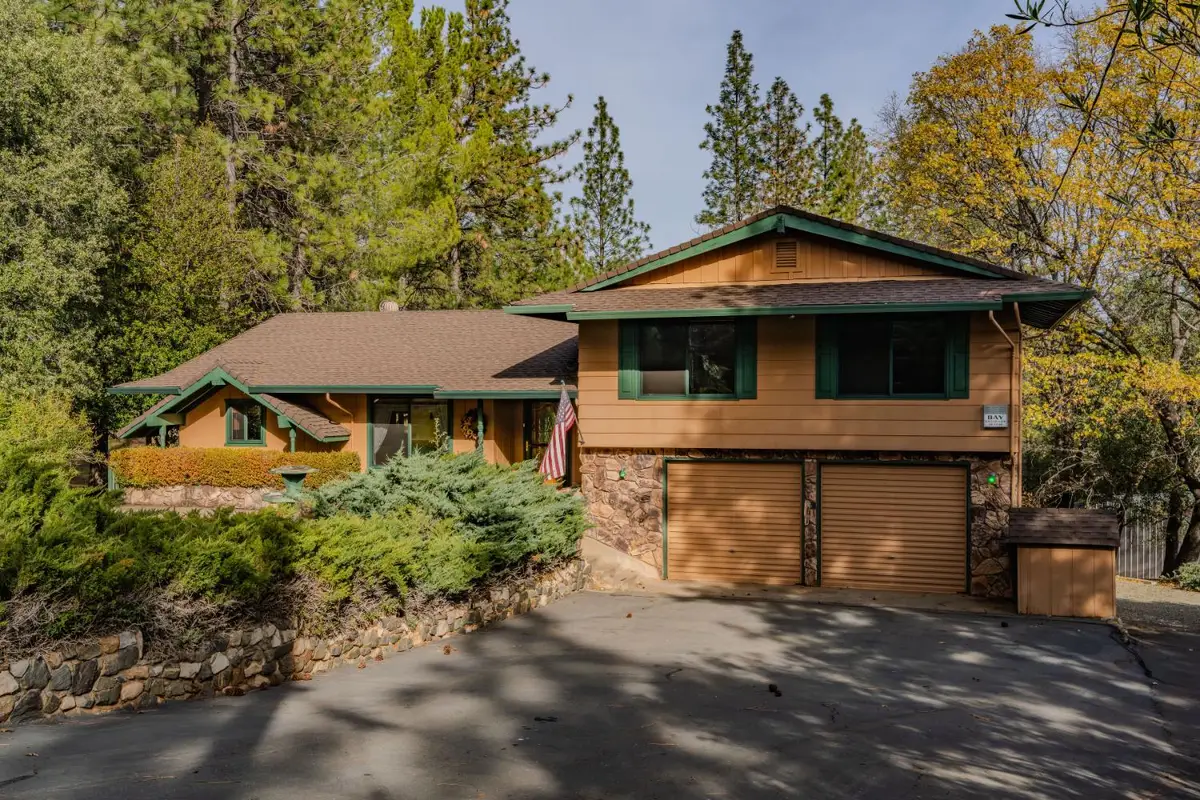 21293 Robin Lane, Pine Grove, CA 95665 - Image #1