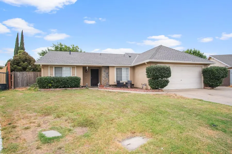 328 Burns Creek Court, Waterford, CA 95386 - Image #3