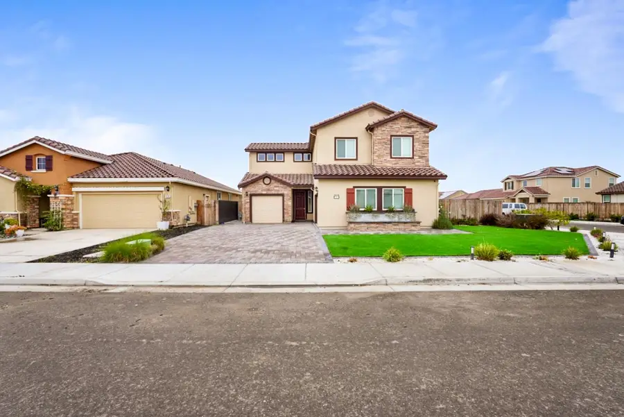 1974 Gus Villalta Drive, Los Banos, CA 93635 - Image #2