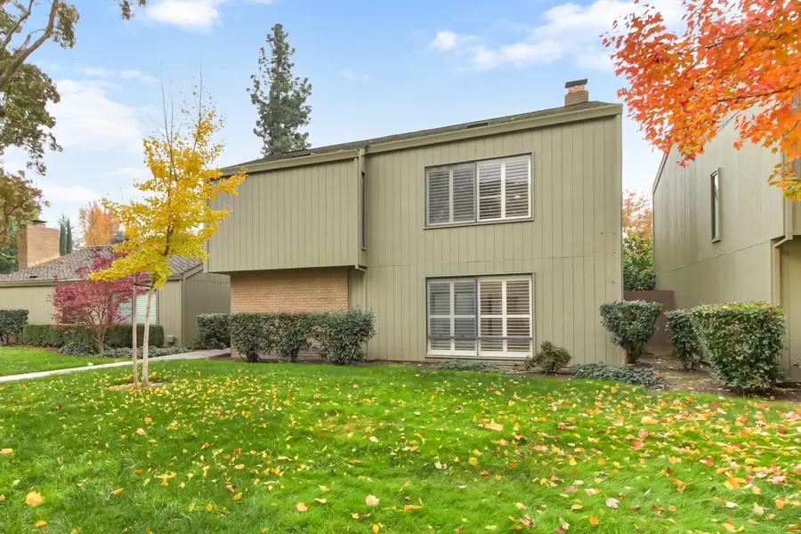 1108 Dunbarton Circle, Sacramento, CA 95825 - Image #2
