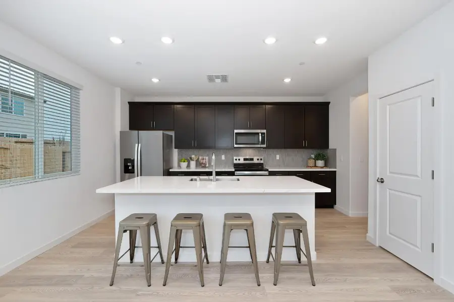 5304 Allentown Way, Sacramento, CA 95835 - Image #2