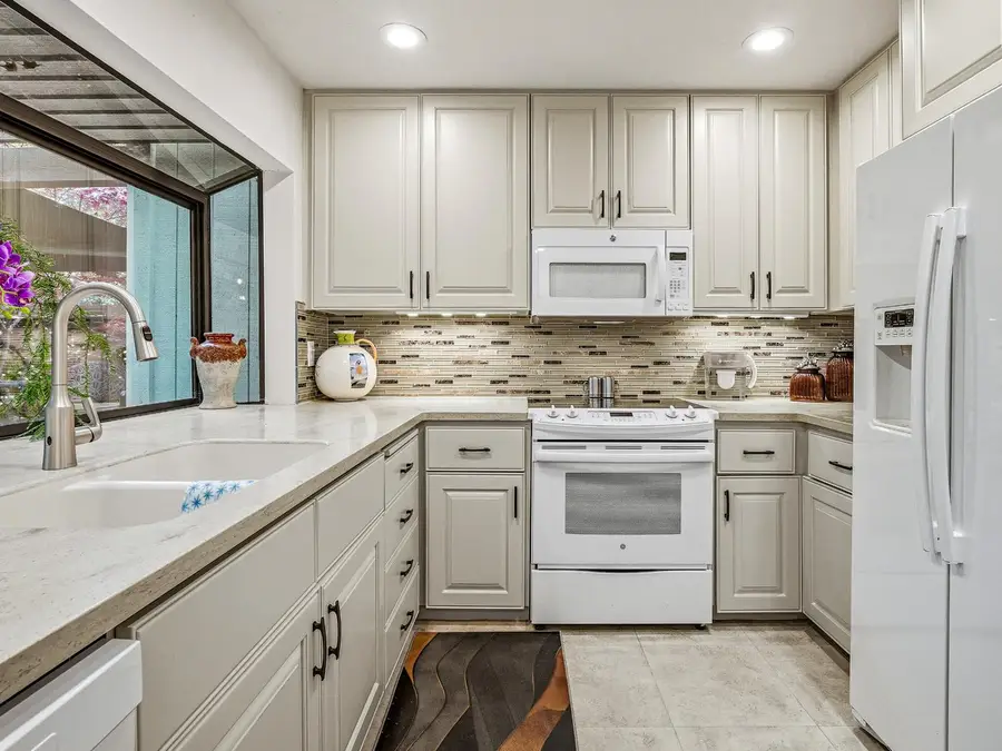 506 Elmhurst Circle, Sacramento, CA 95825 - Image #3