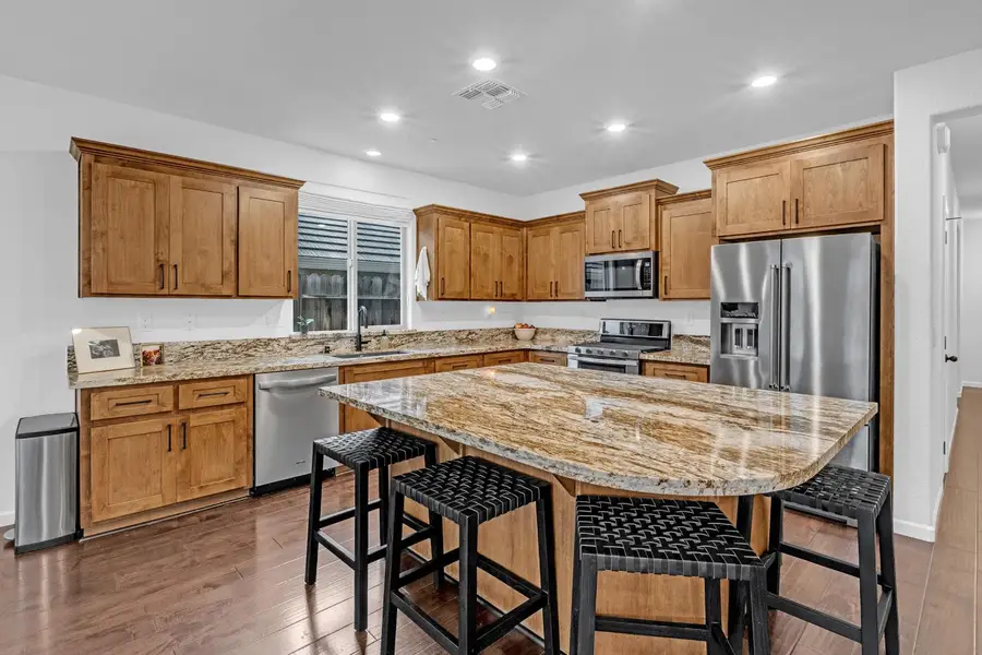 817 Stage Stop Loop, Rocklin, CA 95765 - Image #2