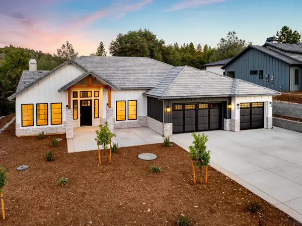 23517 Darkhorse Drive, Auburn, CA 95602