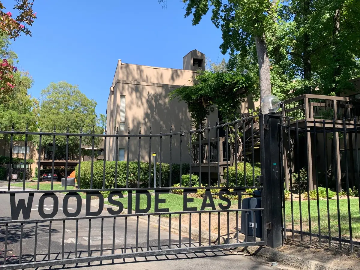 700 Woodside Ln E #5, Sacramento, CA 95825 - Image #1