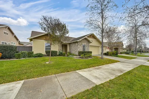 2726 Heritage Park Lane, Sacramento, CA 95835