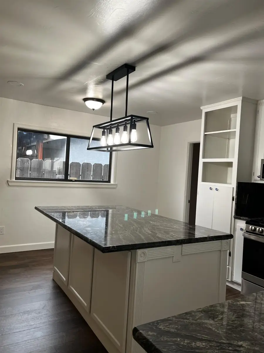 341 Lime Avenue, Los Banos, CA 93635 - Image #2