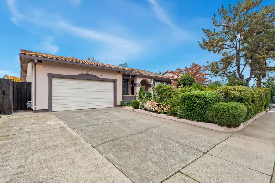 7201 Canelo Hills Drive, Citrus Heights, CA 95610 - Image #2