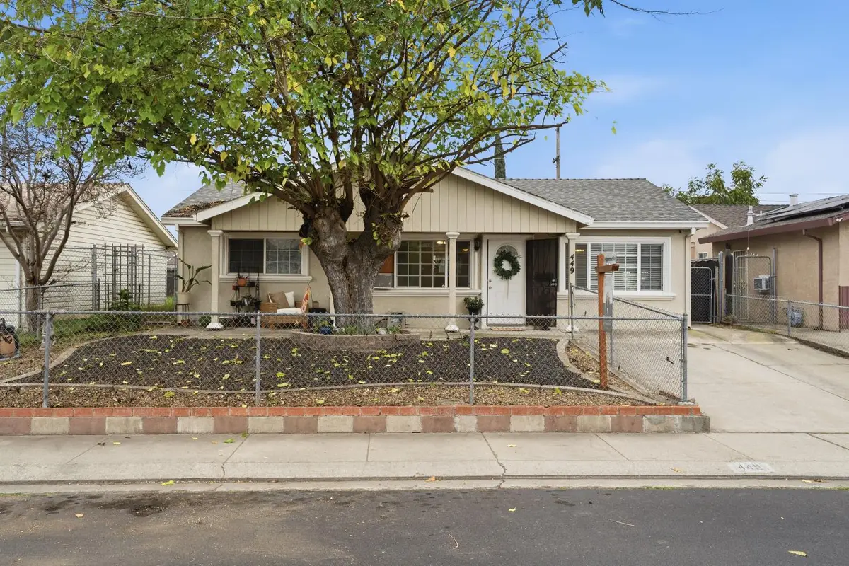 449 Chestnut Avenue, Manteca, CA 95336 - Image #1