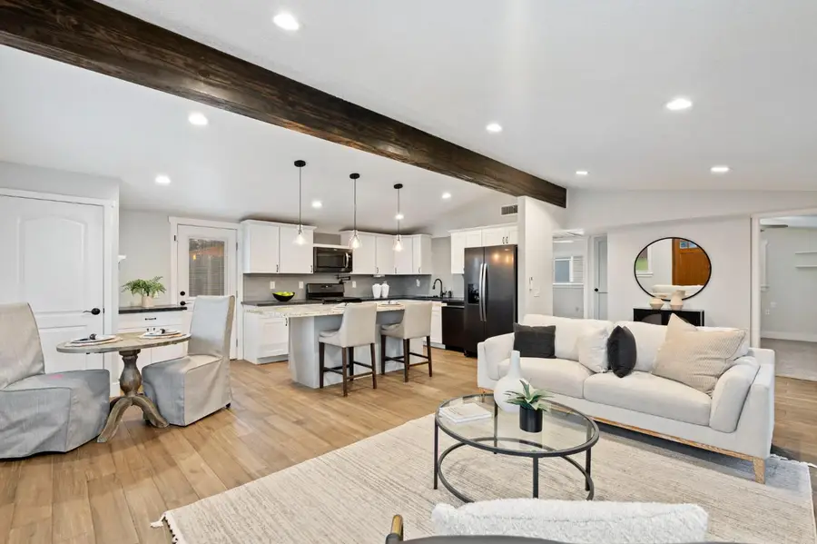 313 Brookwood Road, Roseville, CA 95678 - Image #2