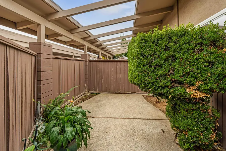 805 Tully Road #5, Modesto, CA 95350 - Image #2