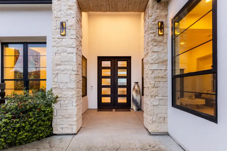 635 Lakeridge Drive, Auburn, CA 95603 - Image #2