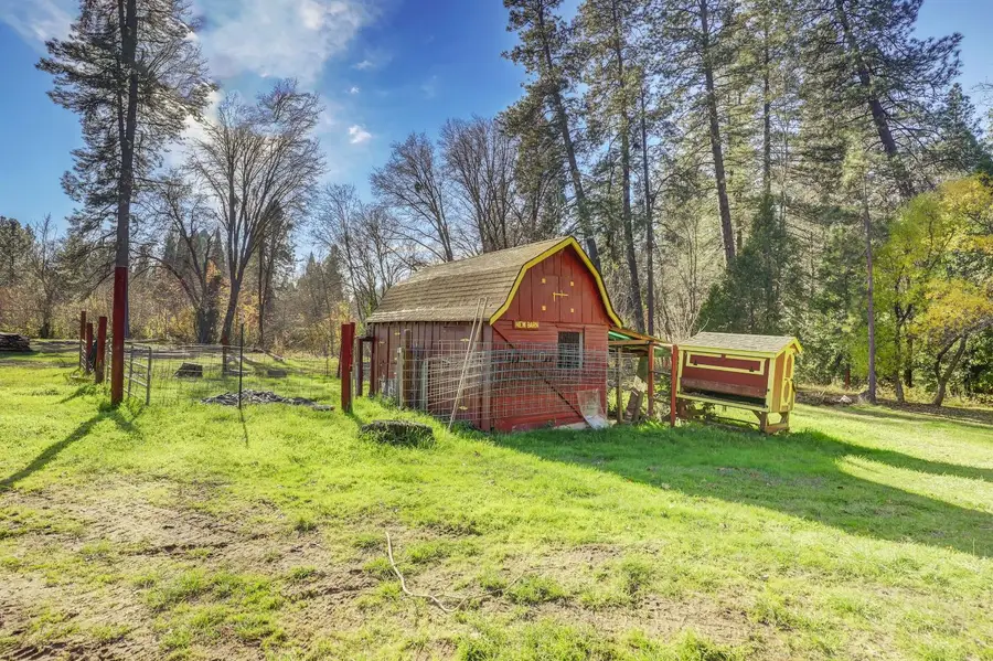 10988 Berggren Lane, Nevada City, CA 95959 - Image #2