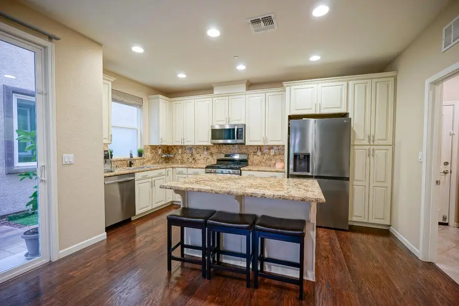 2364 Wharton Lane, Roseville, CA 95747 - Image #2