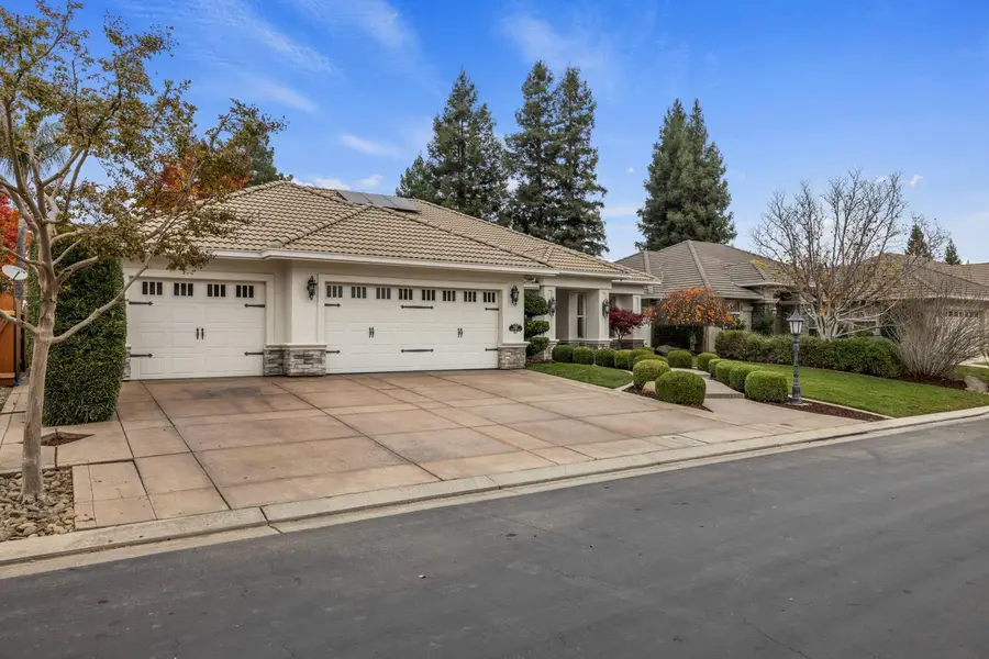 2067 Robin Hood Lane, Merced, CA 95340 - Image #3