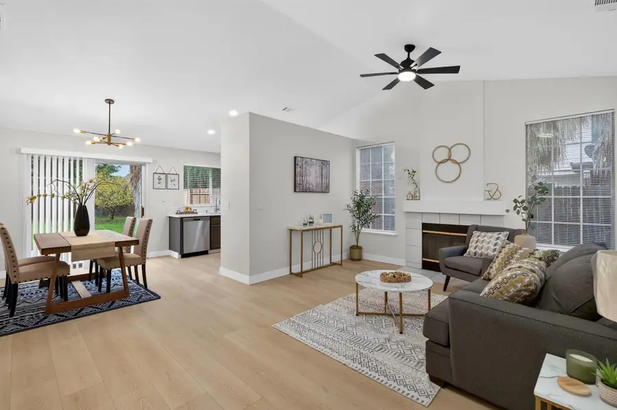 5546 Rightwood Way, Sacramento, CA 95823 - Image #2