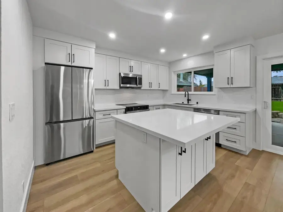 7952 Summerplace Drive, Citrus Heights, CA 95621 - Image #2