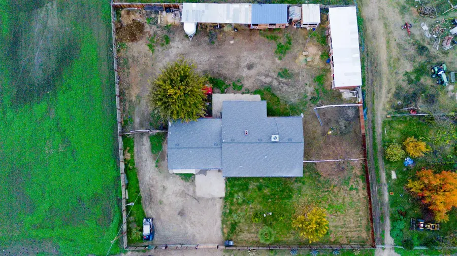 21805 Lexington Avenue, Dos Palos, CA 93620 - Image #2