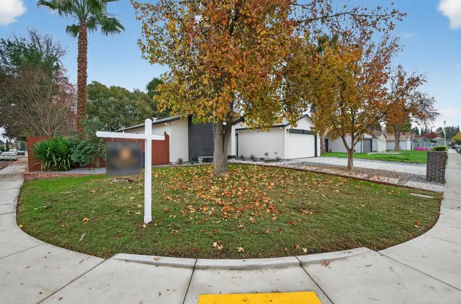 1373 Grendel Way, Sacramento, CA 95833 - Image #2