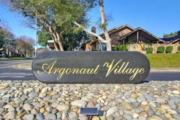 1954 D O Mills Court, Gold River, CA 95670