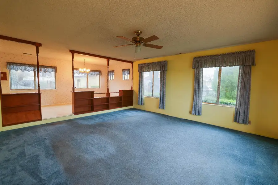 1031 E Glenwood, Turlock, CA 95380 - Image #2