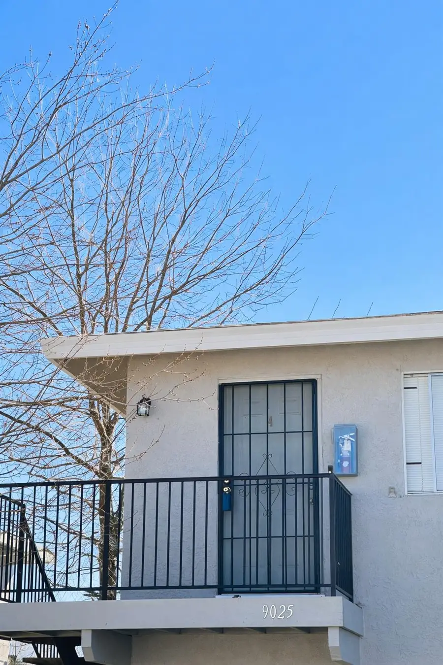 9025 El Cajon Way #4, Sacramento, CA 95826 - Image #2