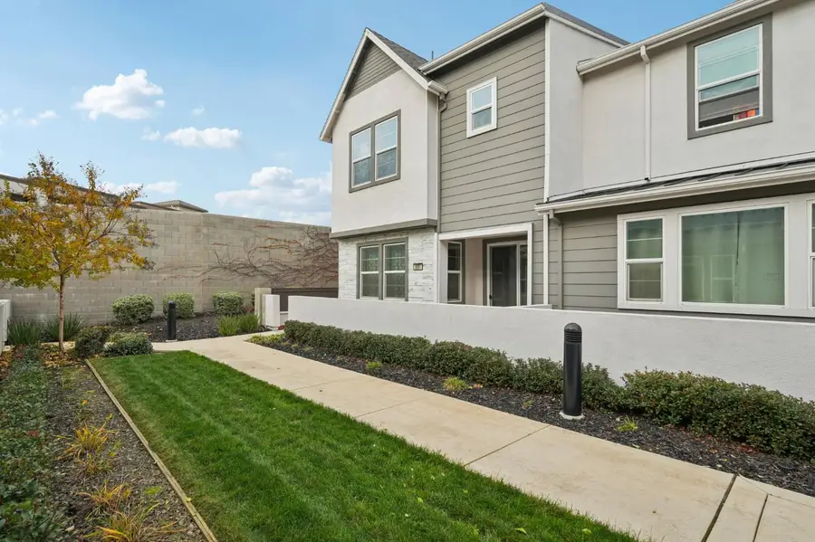 3081 Windwalker Walk, Sacramento, CA 95833 - Image #2