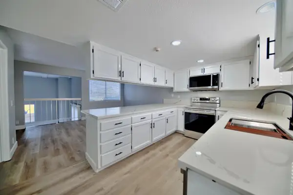 5859 Central Avenue, Newark, CA 94560