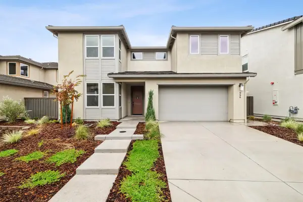 956 Caprock Lane, Bickford Ranch, CA 95648