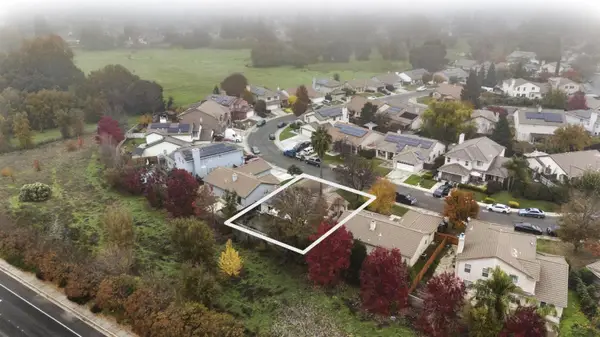 434 Whiterock Drive, Yuba City, CA 95991