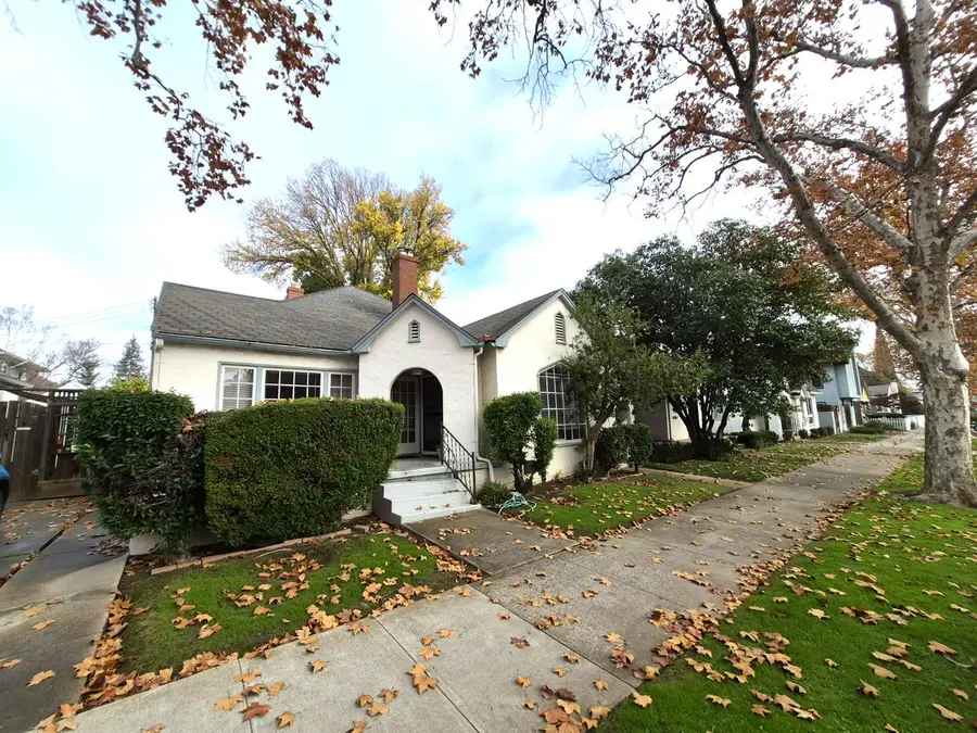 2609 T Street, Sacramento, CA 95816 - Image #2