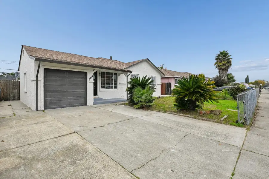 6212 Burns Way, Sacramento, CA 95824 - Image #2