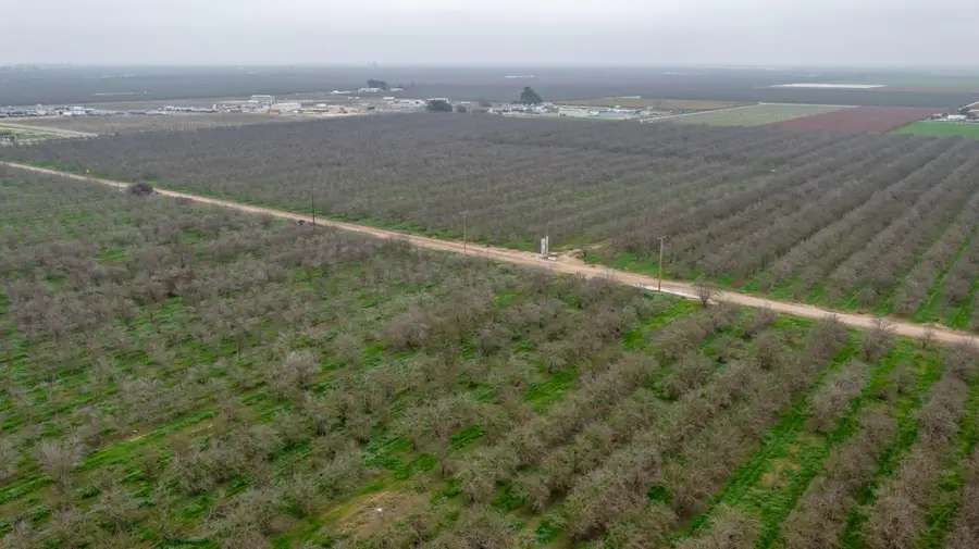 1941 N Dietz Road, Earlimart, CA 93219 - Image #3