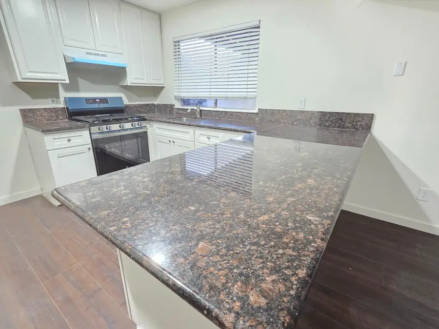 52 Brentford Circle, Sacramento, CA 95823 - Image #3