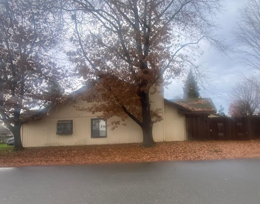 667 Germaine Drive, Galt, CA 95632 - Image #2